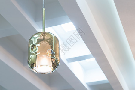 天花板上的吊灯艺术照明造型建筑学石膏房间灯泡装饰玻璃奢华背景图片