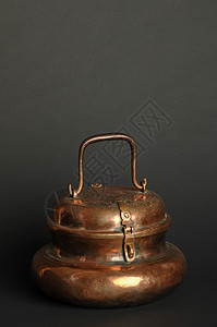 青铜锅古老的金的高清图片