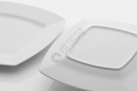 厨房和餐厅用具 餐盘阴影陶器空白浅色陶瓷餐具正方形团体盘子厨具背景图片