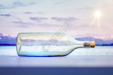 躺着的玻璃瓶风景风景背景渲染太阳玻璃软木蓝色阳光瓶子季节天空插图背景图片
