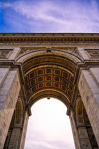 法国巴黎的纪念馆历史建筑学历史性建筑地标街道迂回旅游城市背景图片