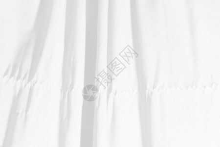 与软的波浪的抽象白布背景衣服丝绸奢华织物白色涟漪纺织品墙纸海浪灰色背景图片