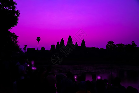 朝廷的吴哥寺庙圣址紫色相机照片摄影旅行收获旅游远足电话游客背景图片