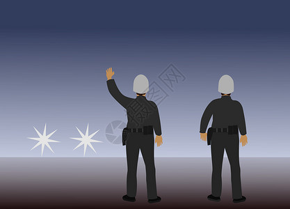 开罚单交警两名交警正在举手让汽车在夜间值班时停车设计图片