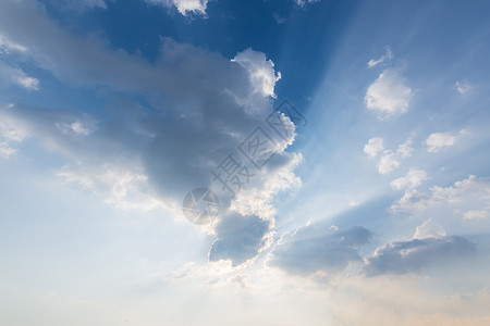 云和天空背景白色天气蓝色背景图片