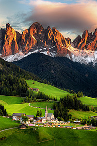 东蒂罗尔阿尔卑斯山博尔扎诺高清图片