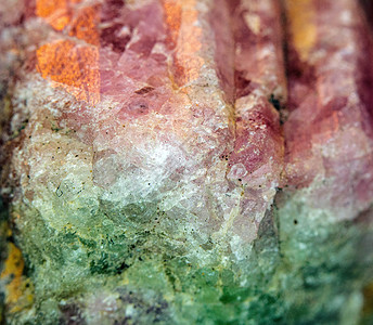愈合水晶闪亮宝石珍贵珠宝的特写石头晶洞矿物彩虹宏观石英玻璃岩石背景图片