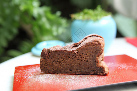 巧克力蛋糕糕点巧克力甜点餐厅咖啡店磨砂生日蛋糕食物小吃背景图片