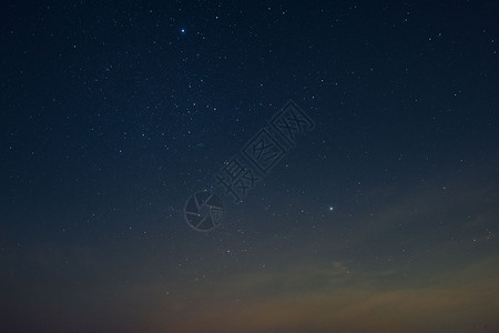 夜间的天空天性黑色星星蓝色背景图片