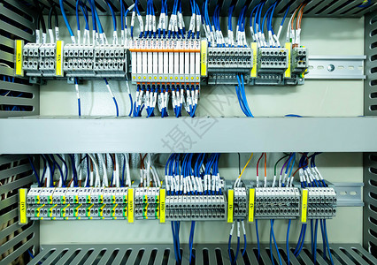 用于电力和配电的电气控制面板外壳 不间断 电压总机自动化电路控制板内阁安全保险丝金属电子产品生产背景图片