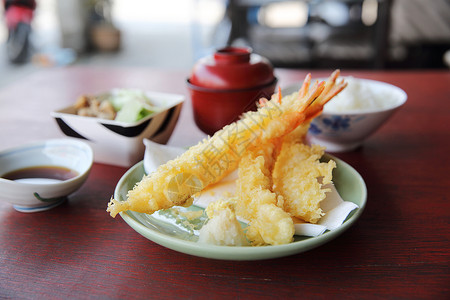 虾天妇罗碗日本人餐厅高清图片