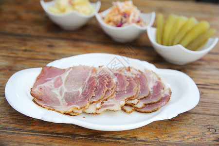 盘面草原 Pastrami面包盘子牛肉红色餐厅早餐午餐小吃白色猪肉图片