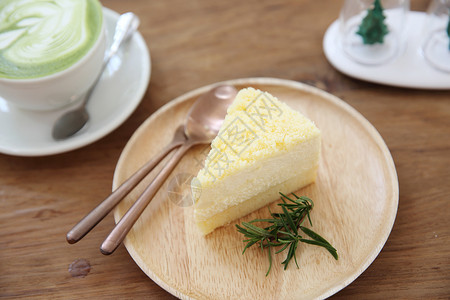 北海道蛋糕木本底的芝士蛋糕日本式奶制品甜点面包馅饼糕点白色奶油食物美食盘子背景