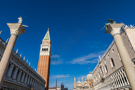 圣马克广场圣马可广场和坎帕尼莱 意大利威尼斯游客正方形历史性建筑地标城市大教堂目的地标志性旅行背景