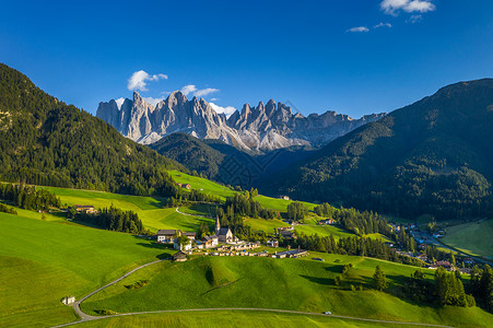施莱纳阿尔卑斯山自然高清图片
