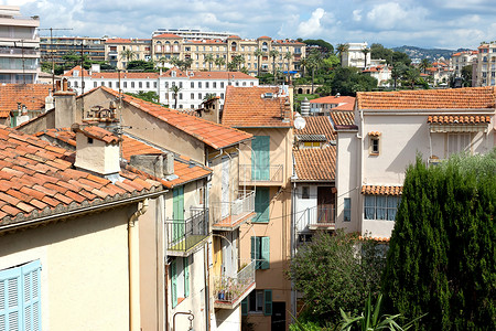 Cannes  旧城建筑学天空房子街区历史建筑中心背景图片