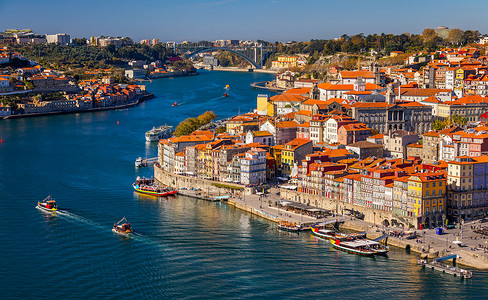 起亚里约葡萄牙波尔图 多罗河上的葡萄牙老城 观光全景景观遗产传统群岛历史爬坡历史性地标旅行城市背景