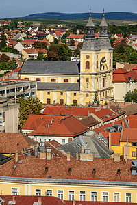 Eger 变器文化中学建筑城市纪念碑寺庙正方形城堡天空教会背景图片