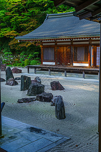 Koya山(Koyasan)的日本岩石花园高清图片
