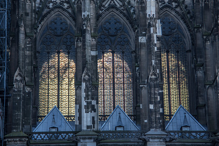 科隆大教堂作为纪念碑蕾丝中殿彩色尖顶数字寺庙大教堂圆顶装饰品崇拜背景图片