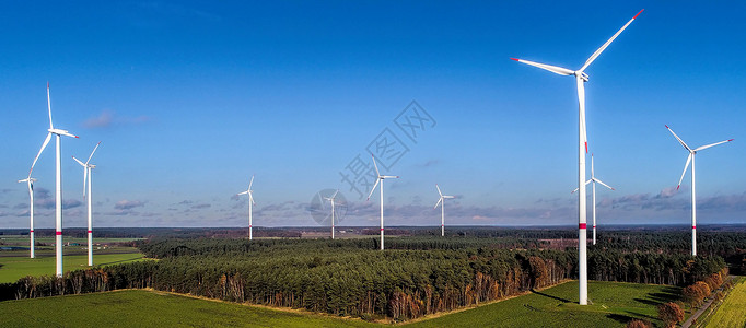 海德的风力农场 空中观测着明蓝天空蓝色转子生态涡轮太阳螺旋桨绿色环境技术创新背景图片