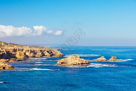 从澳大利亚Sorrento的查看远足太阳海岸线海岸岛屿岩石小路海滩旅游海洋背景图片
