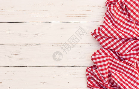 白色格子素材白色木桌面背景纹理与质朴的红色桌布用具家庭菜单乡愁食物风格视角午餐饮食摄影背景