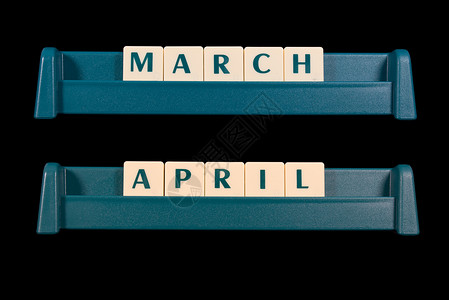 月标题由游戏的拼图块制作 单词包括三月和二月背景图片