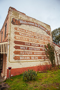 澳大利亚Kyneton的建筑和建筑历史乡村旅游历史性街道人行道国家壁画背景图片