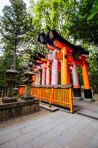 京都日本神社小路吸引力神道文化旅行建筑学踪迹精神隧道遗产图片