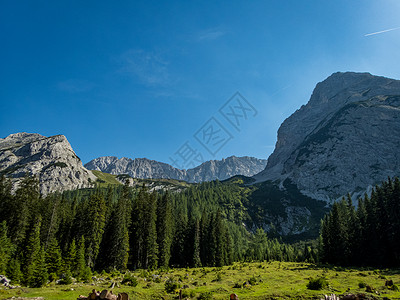 在蒂罗尔州埃尔瓦尔德附近的Seebensee和Drachensee高山旅游山地行娱乐顶峰旅行外表牧歌农村舒适背景图片