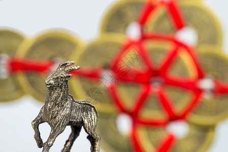 2015 2015 中国公羊年动物风水精神安全吉祥物品硬币繁荣文化木头背景图片