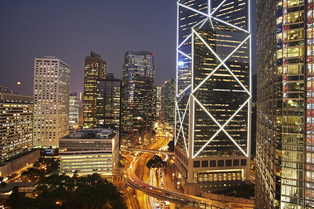 中国香港新中国银行和街头升华的观感建筑学经济城市交通摩天大楼市中心建筑街道老虎场景背景图片