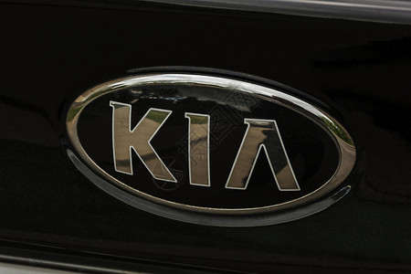 韩国汽车公司KIA的标志 盖子上背景图片