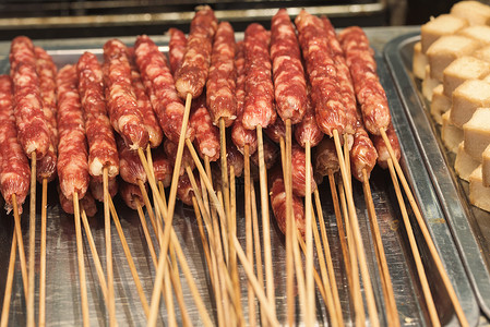 亚洲流浪食品小吃香肠街道市场背景图片