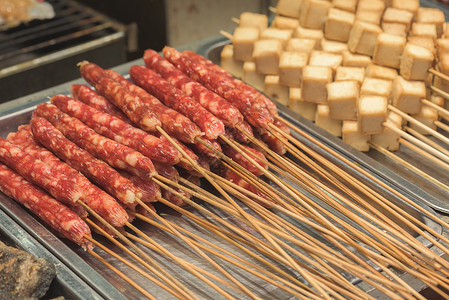 亚洲流浪食品香肠市场餐饮街道背景图片