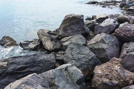 关于水岩 火山岩的大小很大背景图片