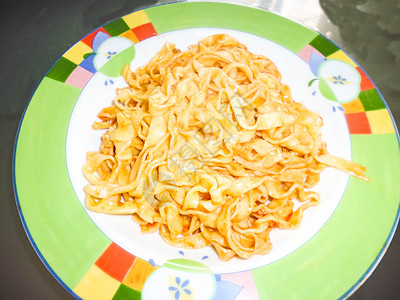 原意大利面条饮食食物原汁鸡蛋面食美食熟食原味背景图片