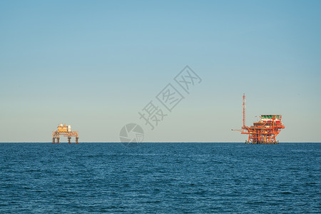 亚得里亚海的开采和天然气的转化;高清图片