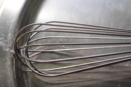 钢丝搅拌器厨房用具横幅高清图片