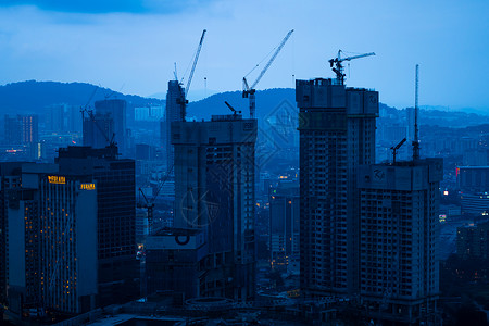 夜晚城市日落 雨云笼罩夜雨 对吉隆坡风景的美景引人瞩目天空天线旅行市中心场景建筑全景首都天际夜生活背景图片