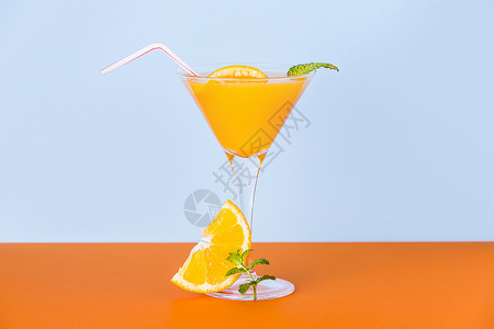 新鲜橙汁 薄荷叶和底部切片薄荷饮食极简果汁橙子健康蓝色主义者早餐活力背景图片