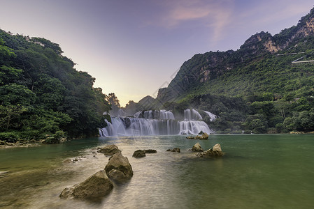 Ban Gioc  越南高邦的德台瀑布公园瀑布荒野天线绿色世界水池风景热带库存背景图片