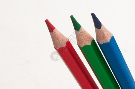 红 绿和蓝铅笔背景图片
