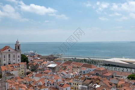希亚发现葡萄牙里斯本市 欧洲的浪漫周末 拉丁语旅游全景电车假期海洋车道环境城市建筑学标签背景