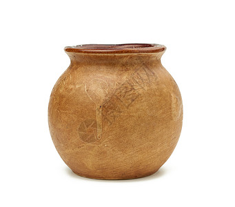 白色背景上孤立的棕色粘土锅背景图片