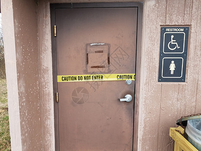 禁止带火种黄色警告带不得在浴室门上输入标志背景