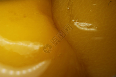 罐头桃子一半洒满糖浆甜点热带饮食美食营养果汁健康饮食水果橙子蜜饯背景图片