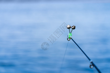 钓鱼杆 在河底有铃声 渔业图片素材