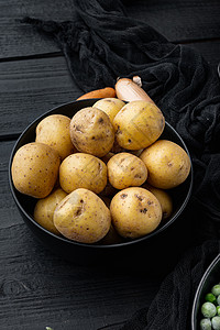 黑木木底土豆 鲜嫩的未油味小马铃薯高清图片